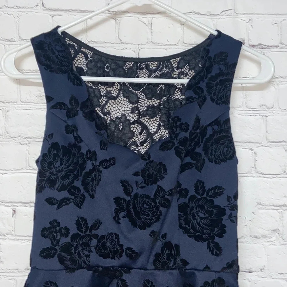 New XS rosette mini party dress black velvet flowers black lace crochet‎ dress